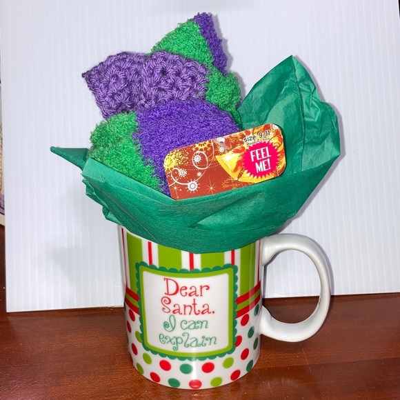 Dear Santa “I Can Explain” Coffee Mug 16 oz and Fuzzy Socks GIFT SET - Picture 3 of 13